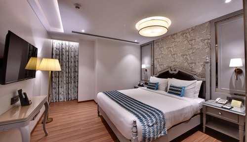 Fern Club Suite