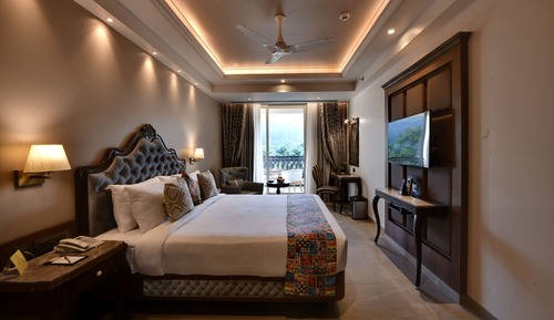 Fern Club Room