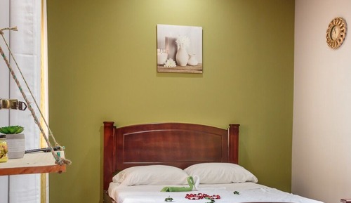 Habitación mediana #5 baño compartido -CAMA MATRIMONIAL