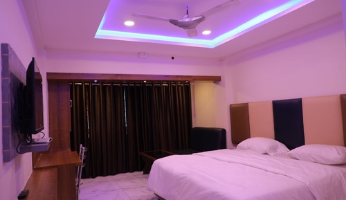 Superior Double Room, City View