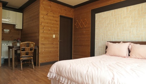 Basic Room, 1 Bedroom (herb)