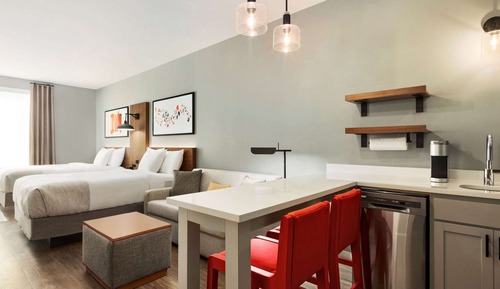 Studio Suite, 2 Queen Beds, Non Smoking (Pet-Friendly)