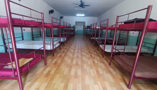 Shared Dormitory, Men only