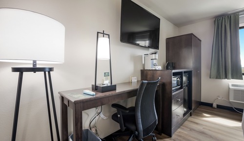 Standard Room, 1 King Bed