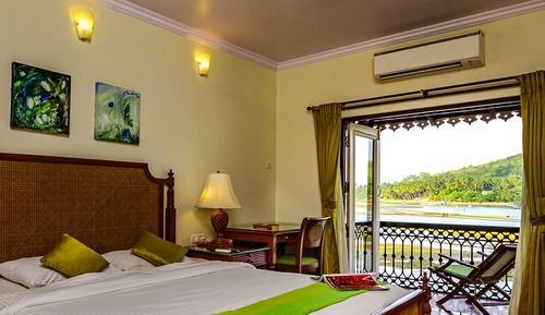 Superior Double Room, 1 Double Bed, Balcony, River View