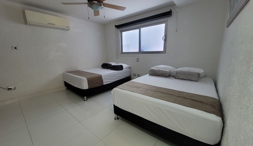 Family Room, Multiple Beds