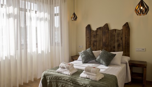 Standard Single Room, 1 Double Bed, Private Bathroom, City View (12)