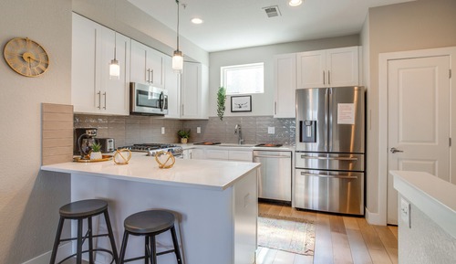 Apartment (3 Bedrooms)