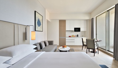 Studio Suite, Balcony, City View