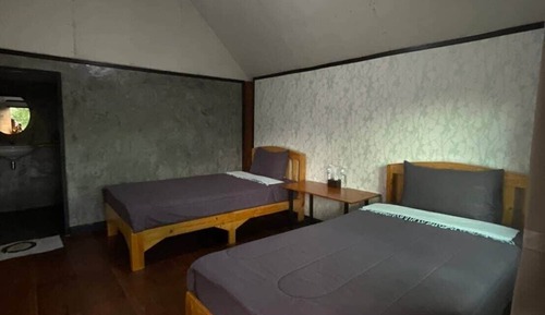 Standard Bungalow, 2 Twin Beds, Hill View