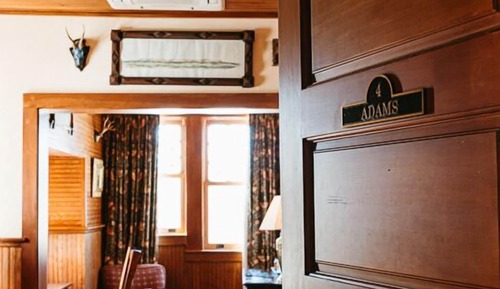 Signature Room, Fireplace