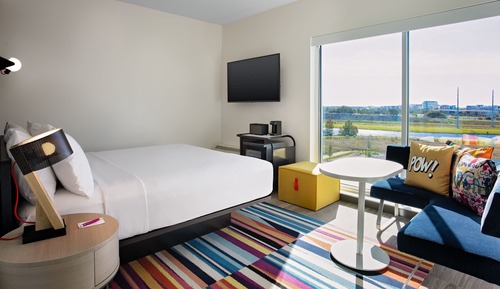 Room, 1 King Bed (Hearing Accessible)