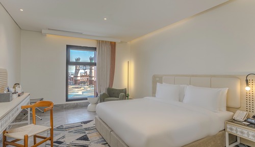 Deluxe Room, 1 King Bed