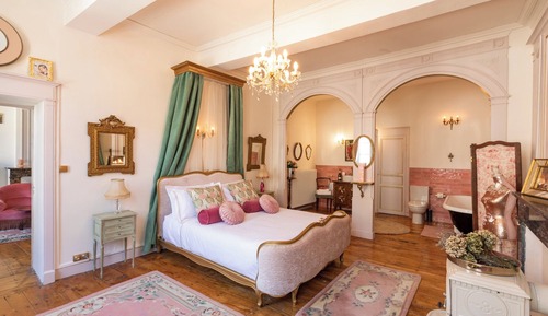 Grand Suite, 2 Bedrooms, Bathtub, City View