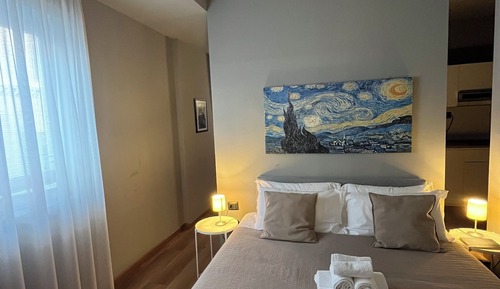 Deluxe Apartment (03)