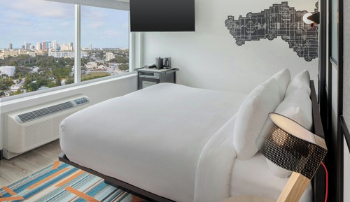 Room, 1 King Bed, Non Smoking, City View