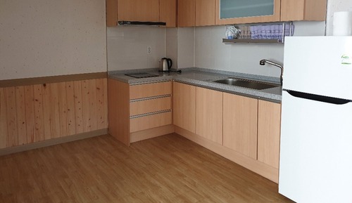 Room (Two room-cypress)