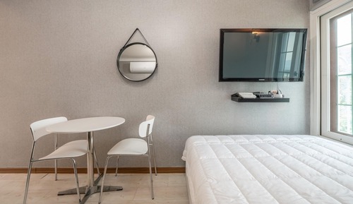 Basic Room, 1 Bedroom (Violet)