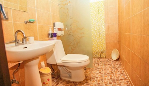 Room (Geungi's Room)