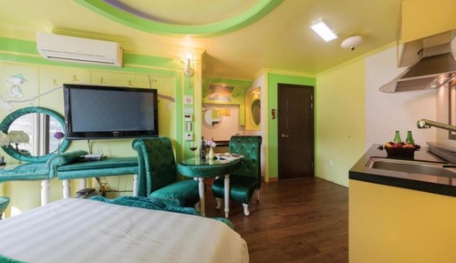 Room (Ah mante (1st floor))