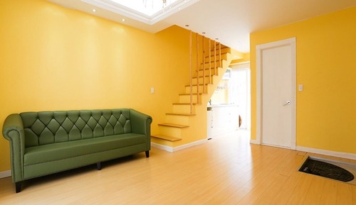 Room (Star (duplex))