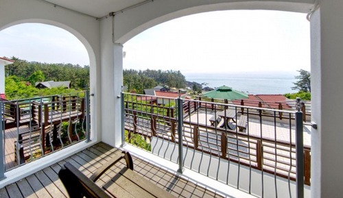 Room (Gadong / Jasmine)