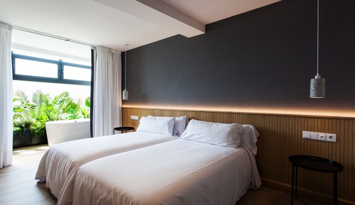 Superior Double Room (Bañera Exenta)