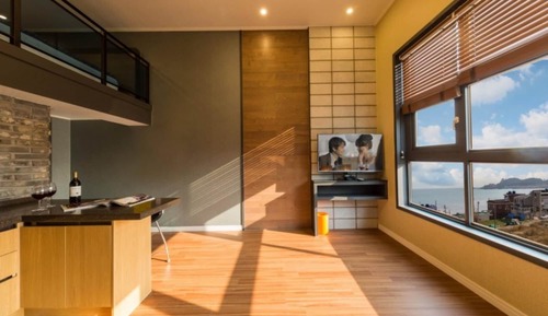 Room (Room 202 (duplex side ocean view))