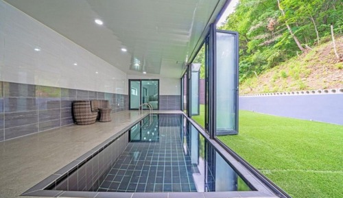 Room (Room 101 (private heated pool Duplex))