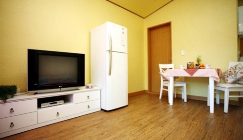 Room (Mulmangcho (Forget-me-not))