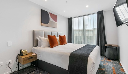 Room, 1 King Bed (Compact, Non-Motorway Facing)