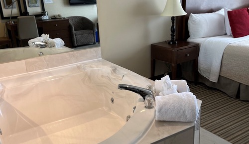 Romantic Room, 1 King Bed, Jetted Tub