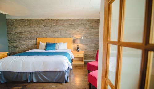 Signature Suite, 1 King Bed with Sofa bed, Sea View (Pavillon Carleton)