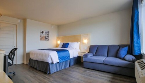 Comfort Room, Multiple Beds, Sea View (Pavillon Chaleurs)
