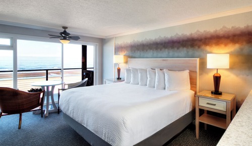 Oceanfront King Studio W/Kitchen Pet Friendly