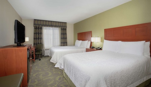 Two Queen Beds (No Water View)