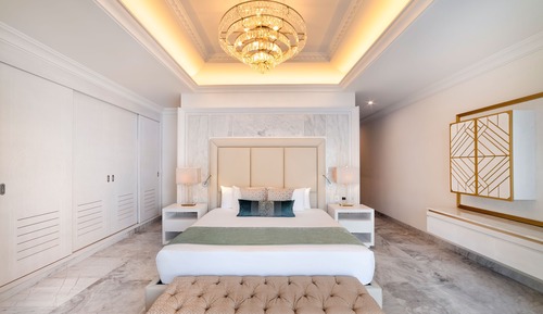 Mansion Jacuzzi Suites