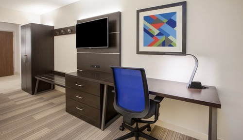 Suite, 2 Queen Beds, Accessible (Communications)