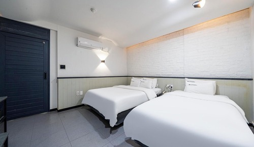 Room (Twin Room (Ace Bed/Netflix/Air Purifi)