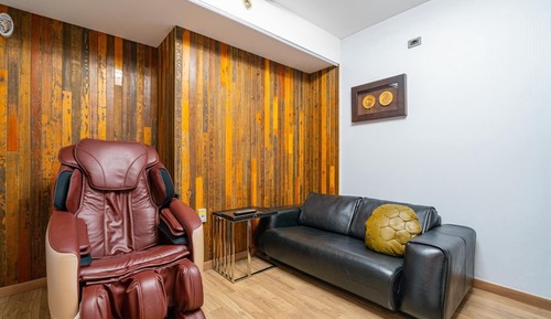 Room (VIP-Spacious room (with styler massag)