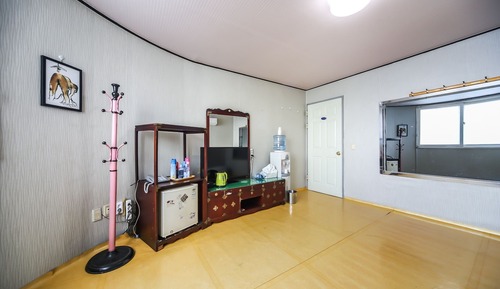 Room (Large Ondol (Korean-style room))