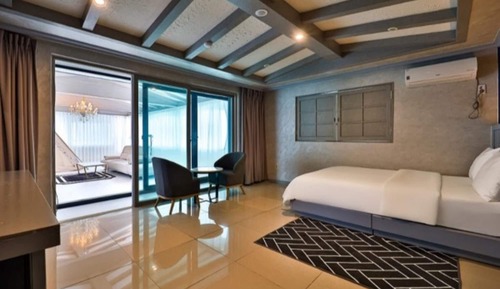 Room (Party (cancellation not possible 3 da)