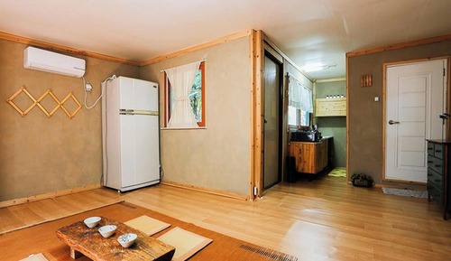 Room (Victor (Unshared House))