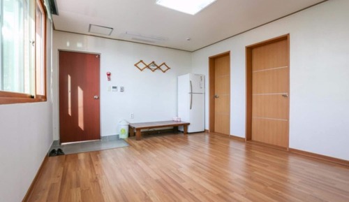 Room (Main building)