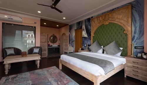 Premium Suite Room