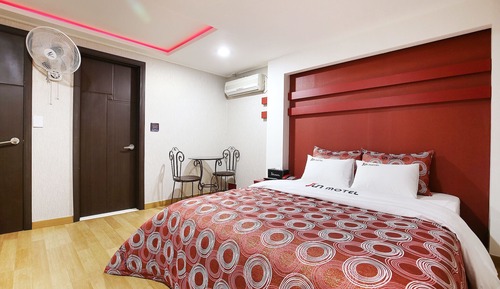 Room (Suite room RED)