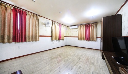 Room (Ondol (7 people))