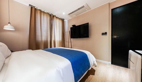 Room (Couple game PC (PUBG available PC i5-)