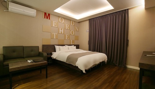 Room (Standard room (king size bed))