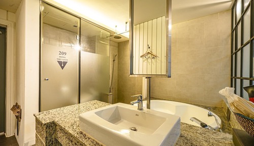 Room (Drive In - VIP Type B (capsule coffee)